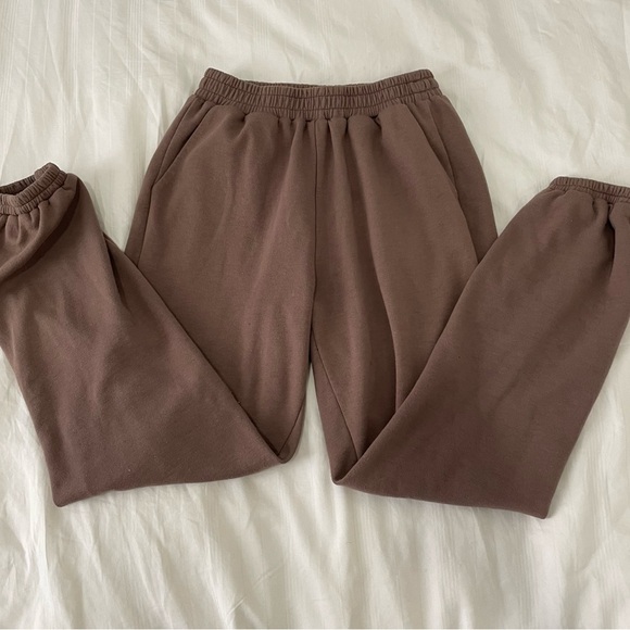 Mocha brown sweatpants - Picture 2 of 3